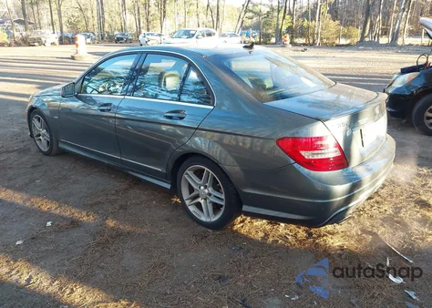 2012 Mercedes-Benz C 350 Sport из США, поврежденный, VIN WDDGF5HB7CR214229